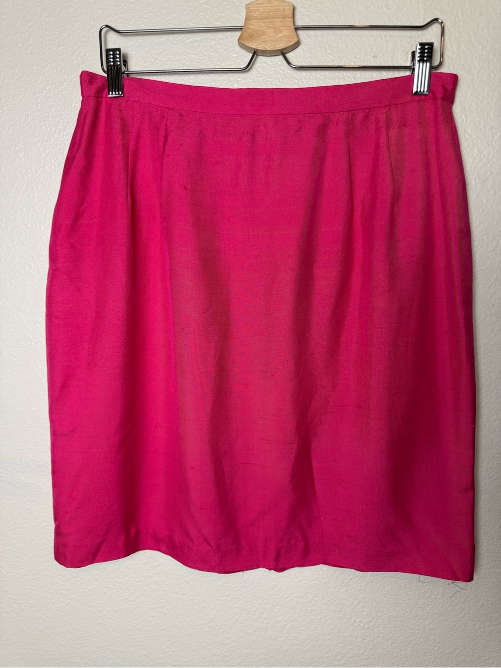 Donna Morgan 100% Silk Women's Hot Pink Pencil Skirt